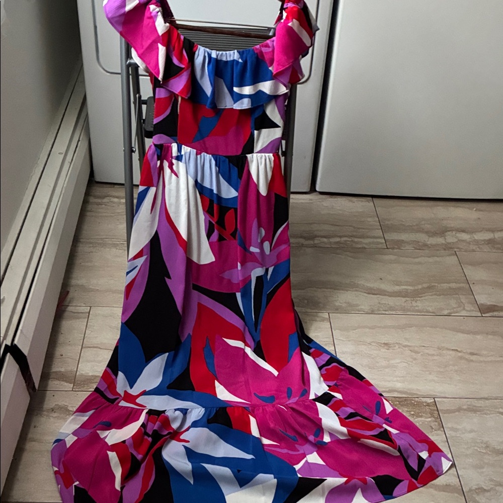 MOTHER’sS DAY DRESS NINE WEST Vibrant Floral Maxi Dress in Fuchsia, Blue & White